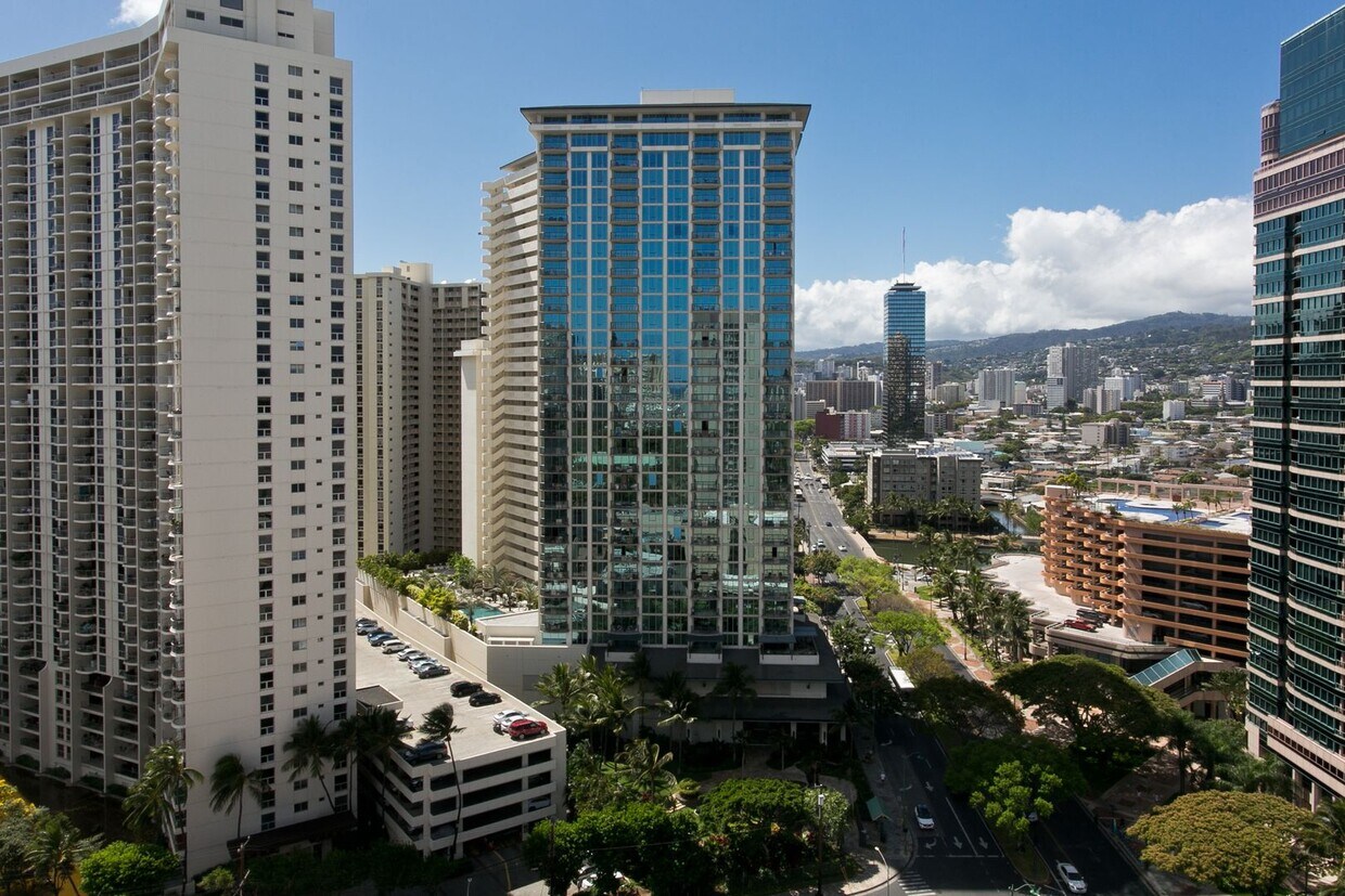Primary Photo - Luxury Living in Waikiki - Allure Waikiki ...