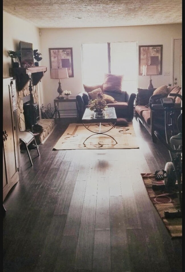 Building Photo - 2368 Wingfoot Pl