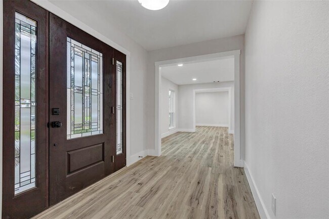 Foto del edificio - 7707 12 Fairway Ln