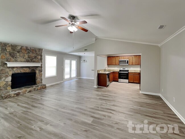 Foto del edificio - 125 Birch Creek Cir