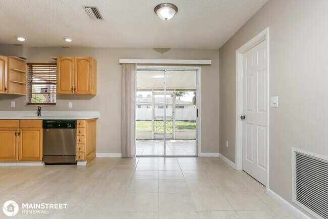Building Photo - 412 NW Cornell Ave, Port St Lucie, FL 34983
