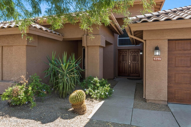 Building Photo - 9295 E Rockwood Dr