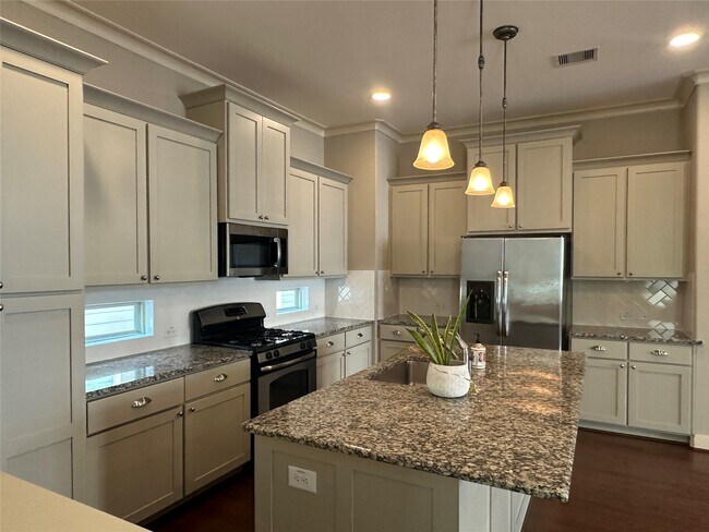 Foto del edificio - 1241 Nelson Falls Ln