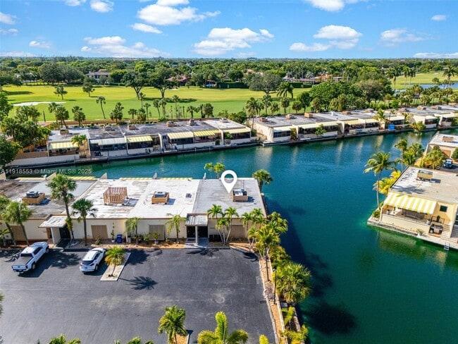 Foto del edificio - 7003 Crown Gate Ct