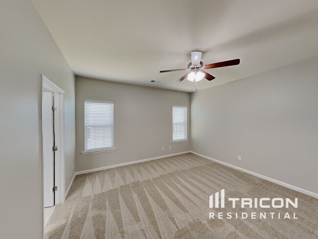 Building Photo - 5709 Midstream Cir
