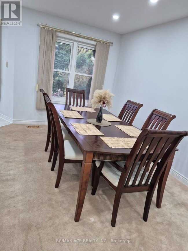 Building Photo - 3 Springsyde St