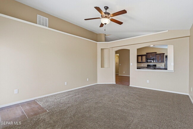 Foto del edificio - 4976 Joe Castillo St