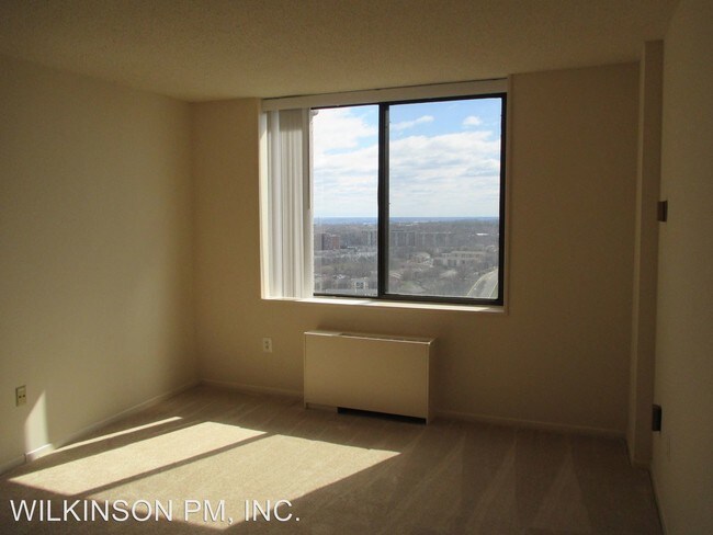 Building Photo - 3705 S George Mason Dr