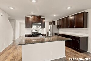 Building Photo - 8106 Chestnut Blue
