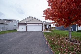 Building Photo - 15141 Emory Cir