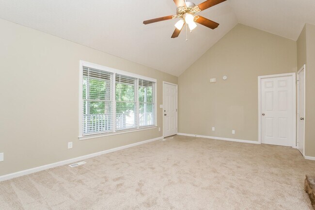 Building Photo - 169 Benell Ct