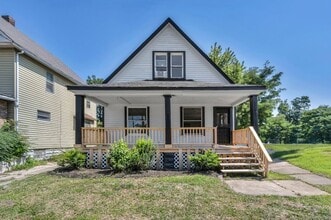 Building Photo - 1261 E 123rd St