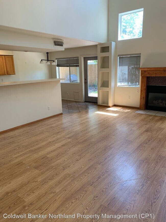 Building Photo - 2 br, 2.5 bath House - 2873 S Highland Mes...