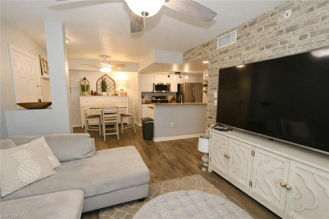 Building Photo - 4105 Residence Drive