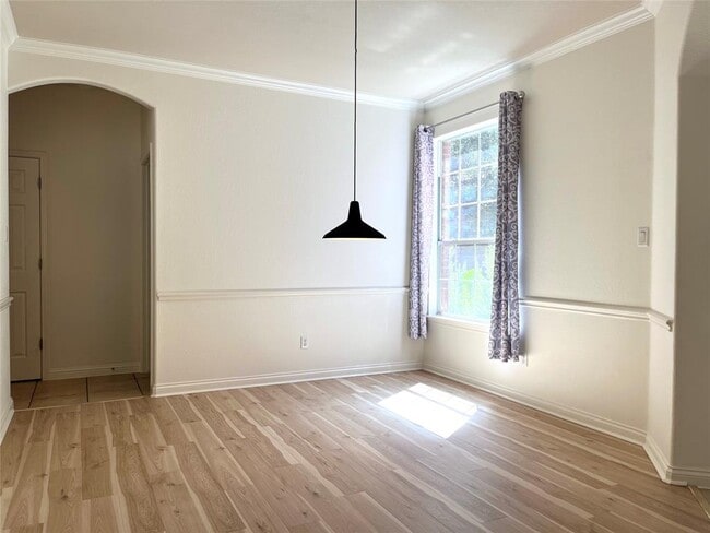 Building Photo - 3004 Edgecreek Pl