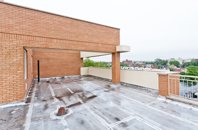 Foto del edificio - 108 Kenilworth Pl