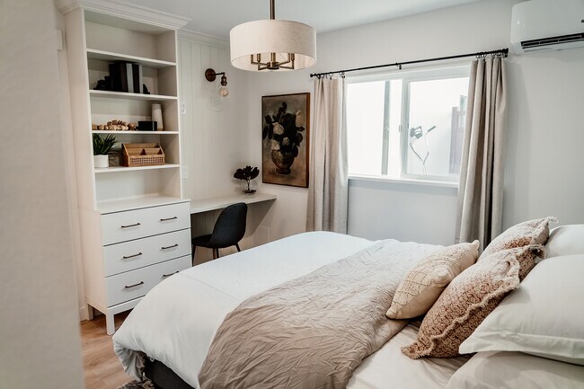 Building Photo - 439 Spring St