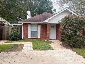 Building Photo - 3007 Willow Dr