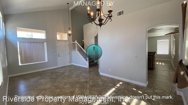 Building Photo - 3 br, 2 bath House - 912 Wyngate Dr.