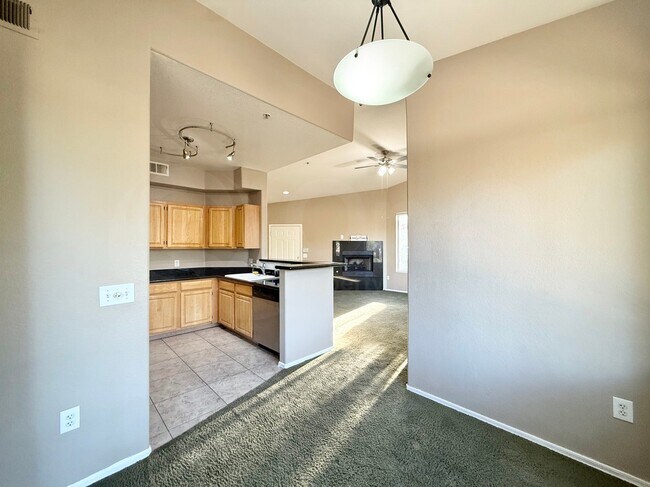 Building Photo - 2929 W Yorkshire Dr