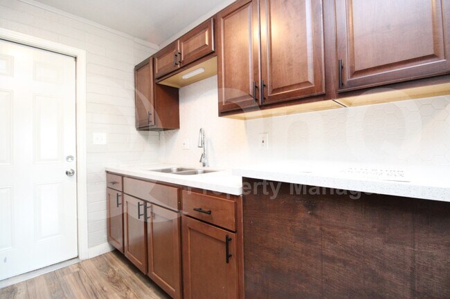 Foto del edificio - 6040 N 21st Ave