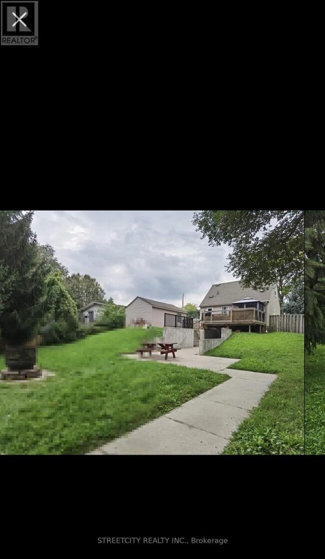 Building Photo - 324 Briarhill Ave