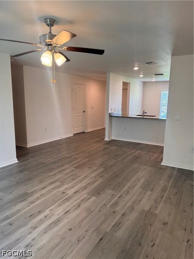 Foto del edificio - 1232 NW 15th Pl