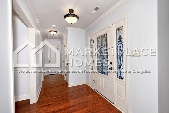Foto del edificio - 1015 Ashenbury Park