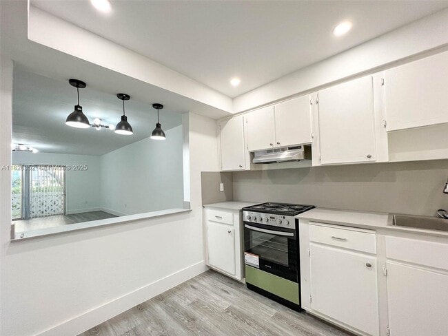 Foto del edificio - 2005 Sans Souci Blvd