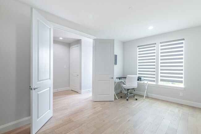 Foto del edificio - 1208 Timbergrove Park St
