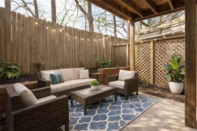 Foto del edificio - 5 Krog St NE