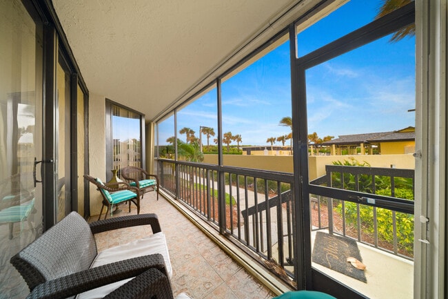 Building Photo - 9500 S Ocean Dr