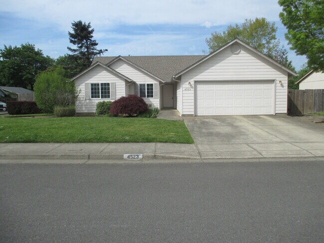 Foto del edificio - 4523 Wildcherry Dr SE