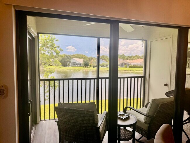 Foto del edificio - 12829 Briarlake Dr