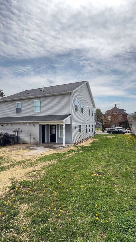 Foto del edificio - Williamsport PA- 3 Bedroom 1.5 Bath House