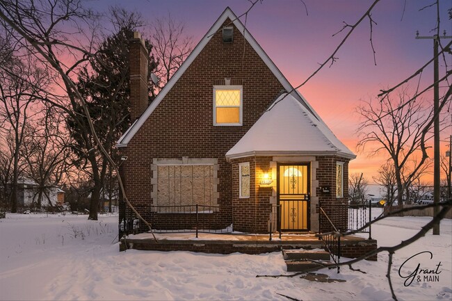 Building Photo - 12200 Cheyenne St