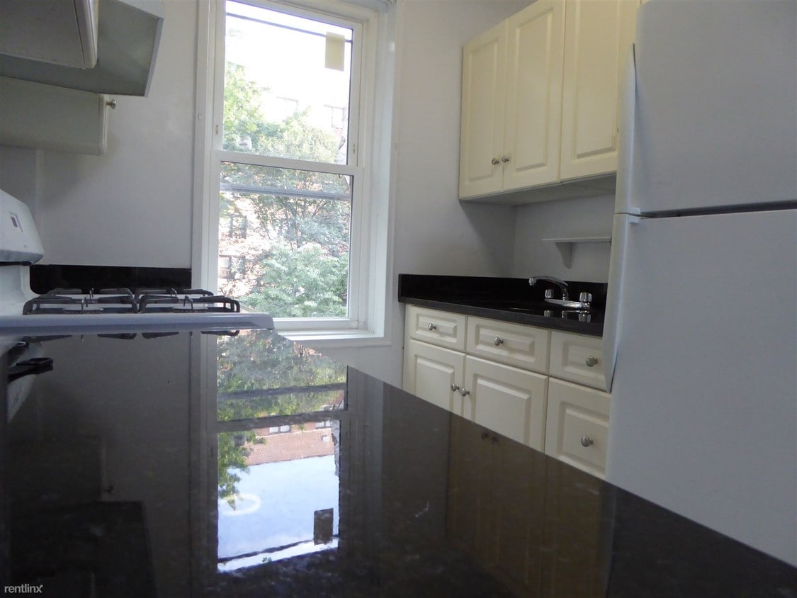 3351 84th St, Jackson Heights, NY 11372 Condo for Rent in Jackson