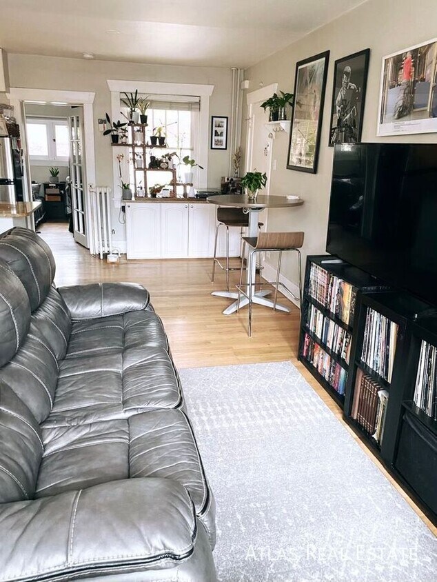 Foto principal - Beautiful 1 Bedroom Apartment in Heart of ...