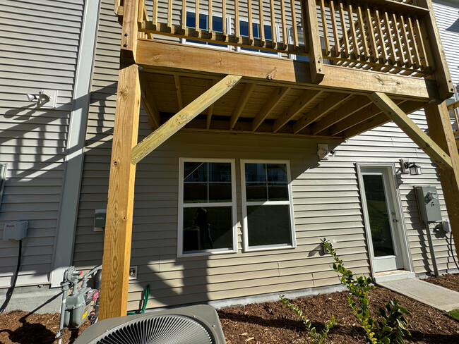 Building Photo - Room in Townhome on Castle Loch Ln