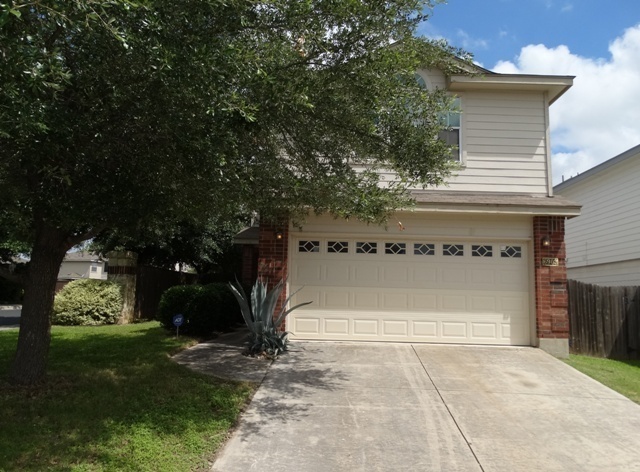 Building Photo - 6903 Grapevien Lake, San Antonio, TX. 78244