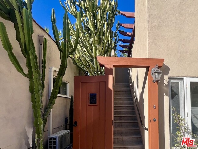 Foto del edificio - 412 Norwich Dr