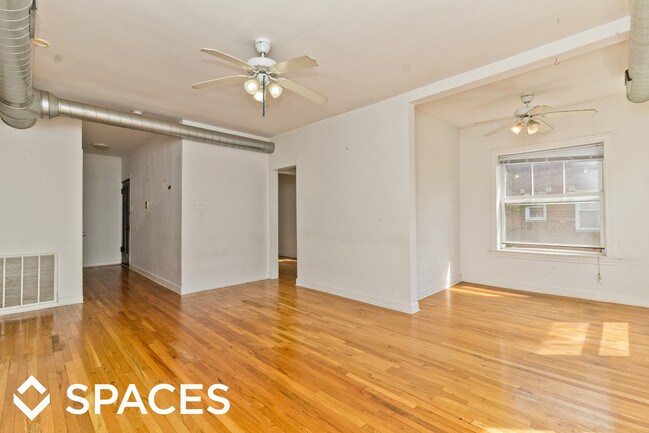 Foto del edificio - 35295 N Broadway