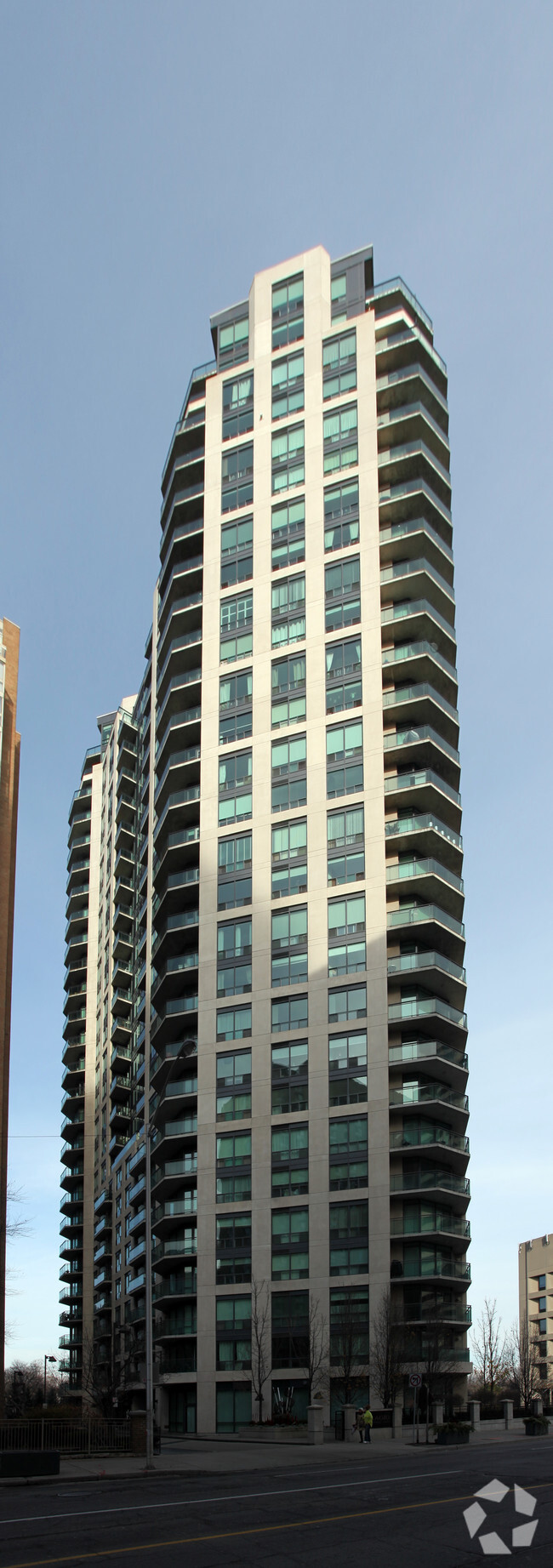 The Bellagio on Bloor Apartments - 300 Bloor St E Toronto, ON ...