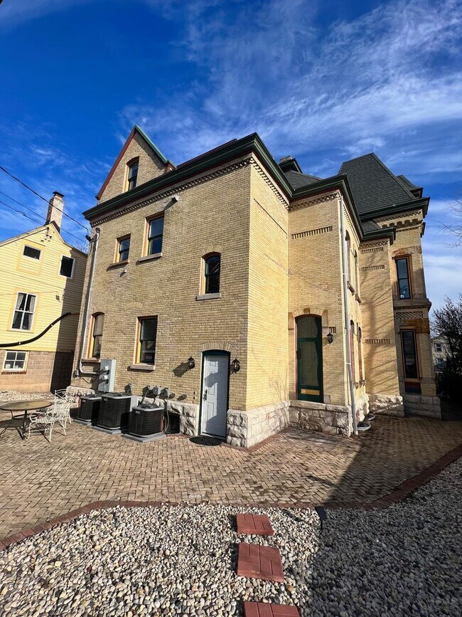 Foto del edificio - 1843 N Palmer St