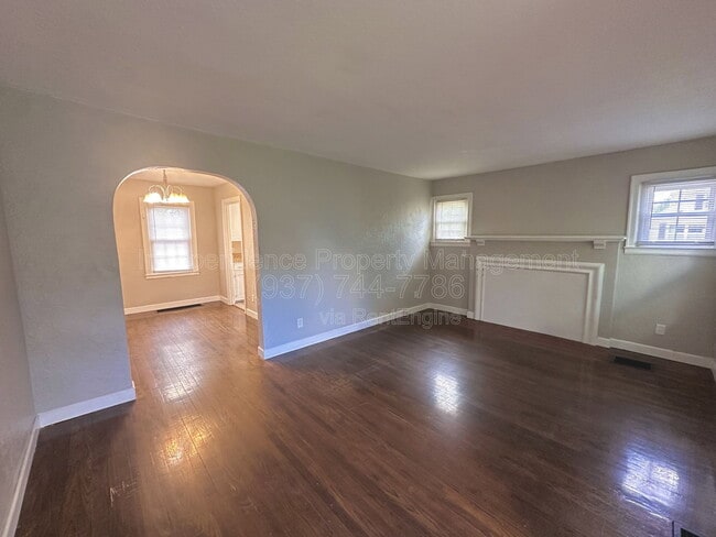 Building Photo - 2801 Kenmore Ave
