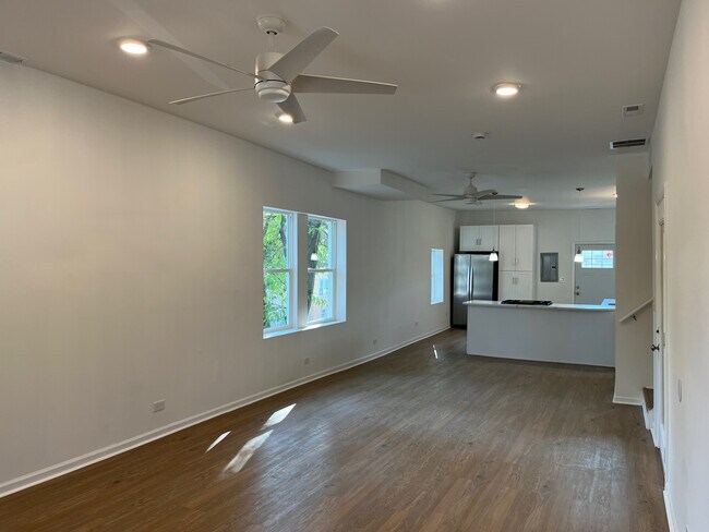 Foto del edificio - 3800 N Whipple St