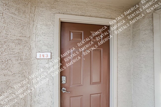 Building Photo - Condo In Papago Ridge!!