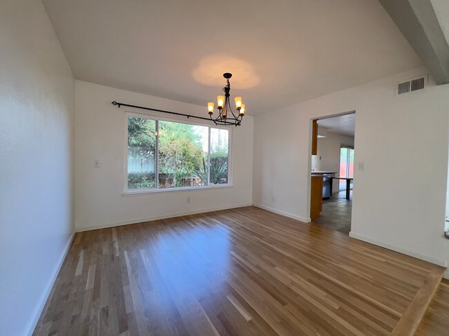 Building Photo - Four Bedroom Browns Valley Home