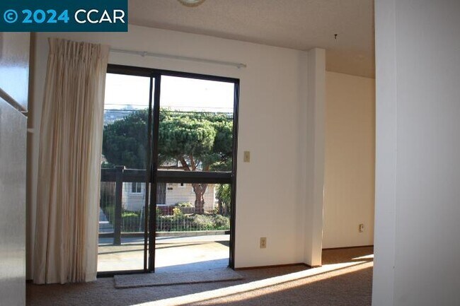 Foto del edificio - 1531 Liberty St