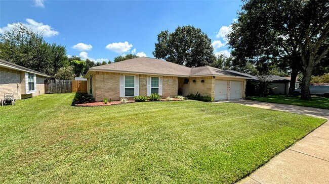 Foto del edificio - 2626 Woodsorrel Dr